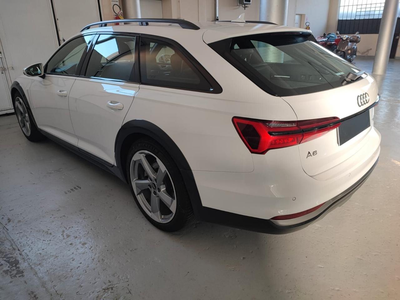 Audi A6 allroad 40 TDI 2.0 quattro S tronic Evolution