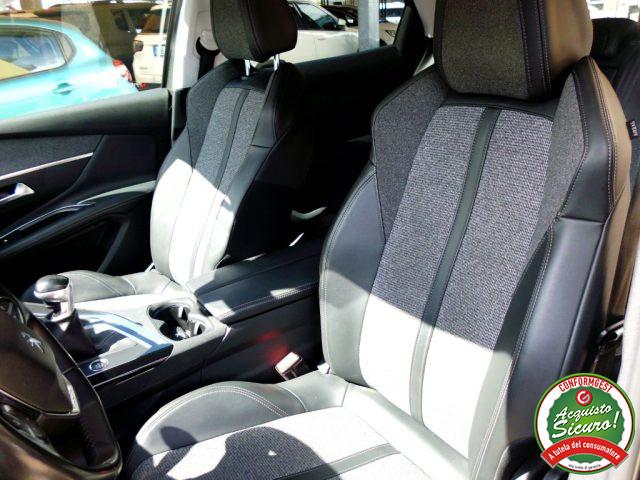 PEUGEOT 3008 BlueHDi 130 S&S Allure