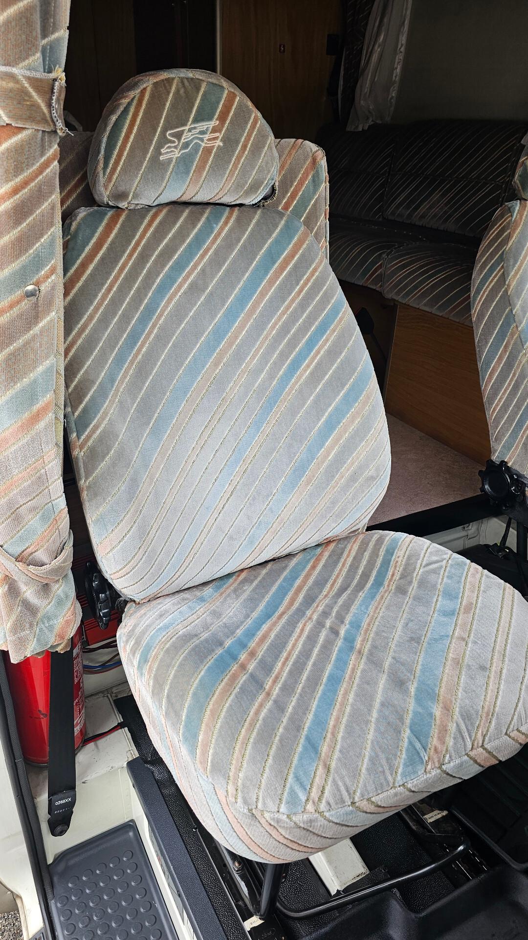 Laika ECOVIP 4 FORD 2.5 TD 100CV CLIMA DOPPIO SERB PORTABIC