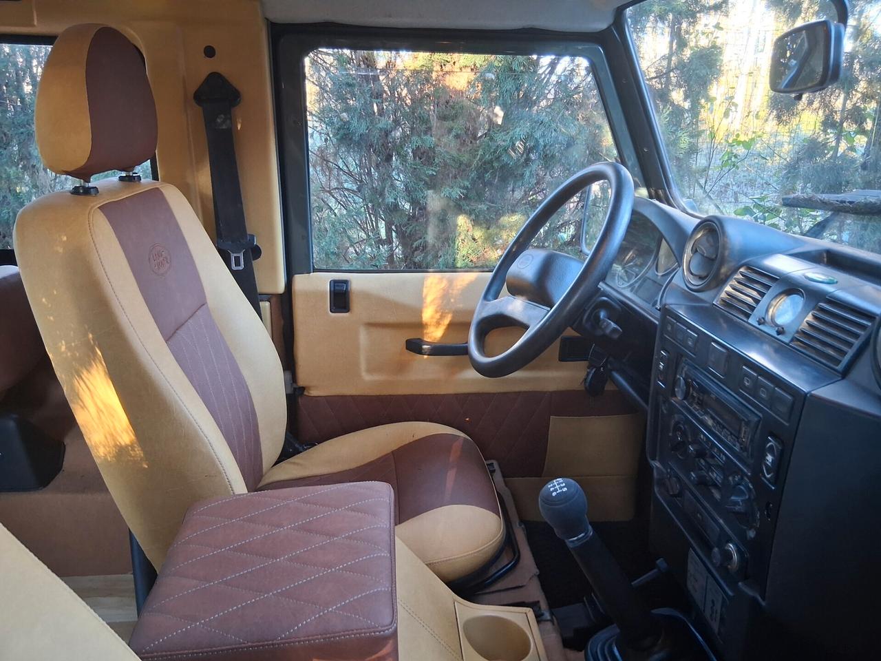Land Rover Defender 90 2.4 TD4 Station Wagon