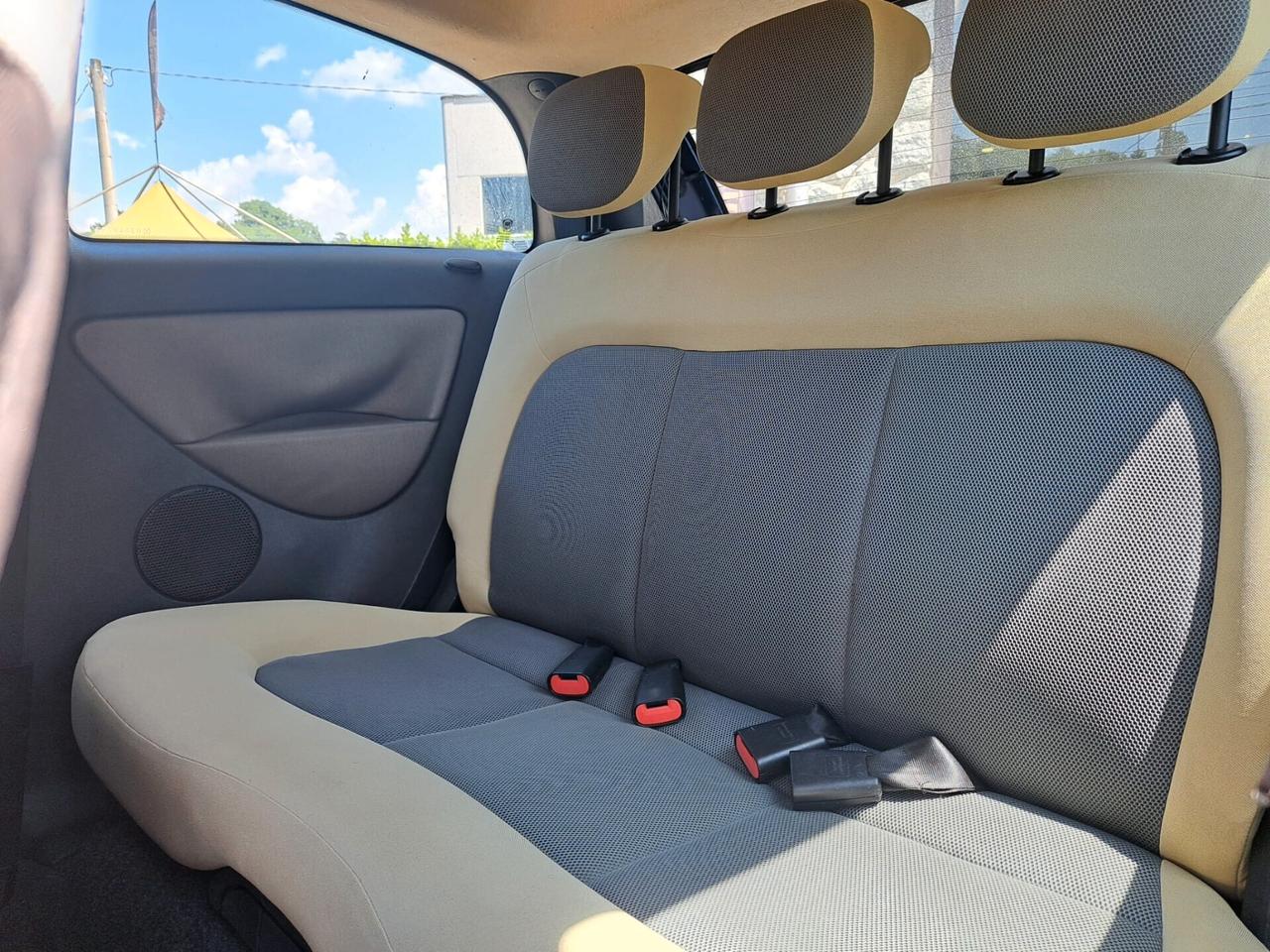 Lancia Ypsilon 1.3 Multijet / 69CV / OK NEOPATENTATI