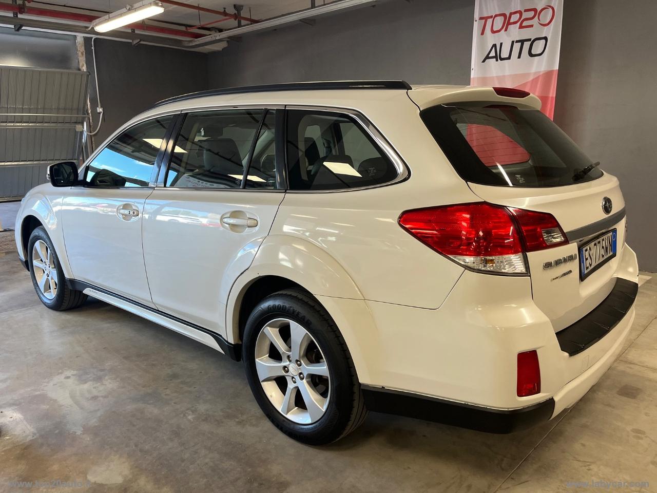 SUBARU Outback 2.0D CVT Exclusive|INTERNI IN PELLE|TETTO PANORAMICO