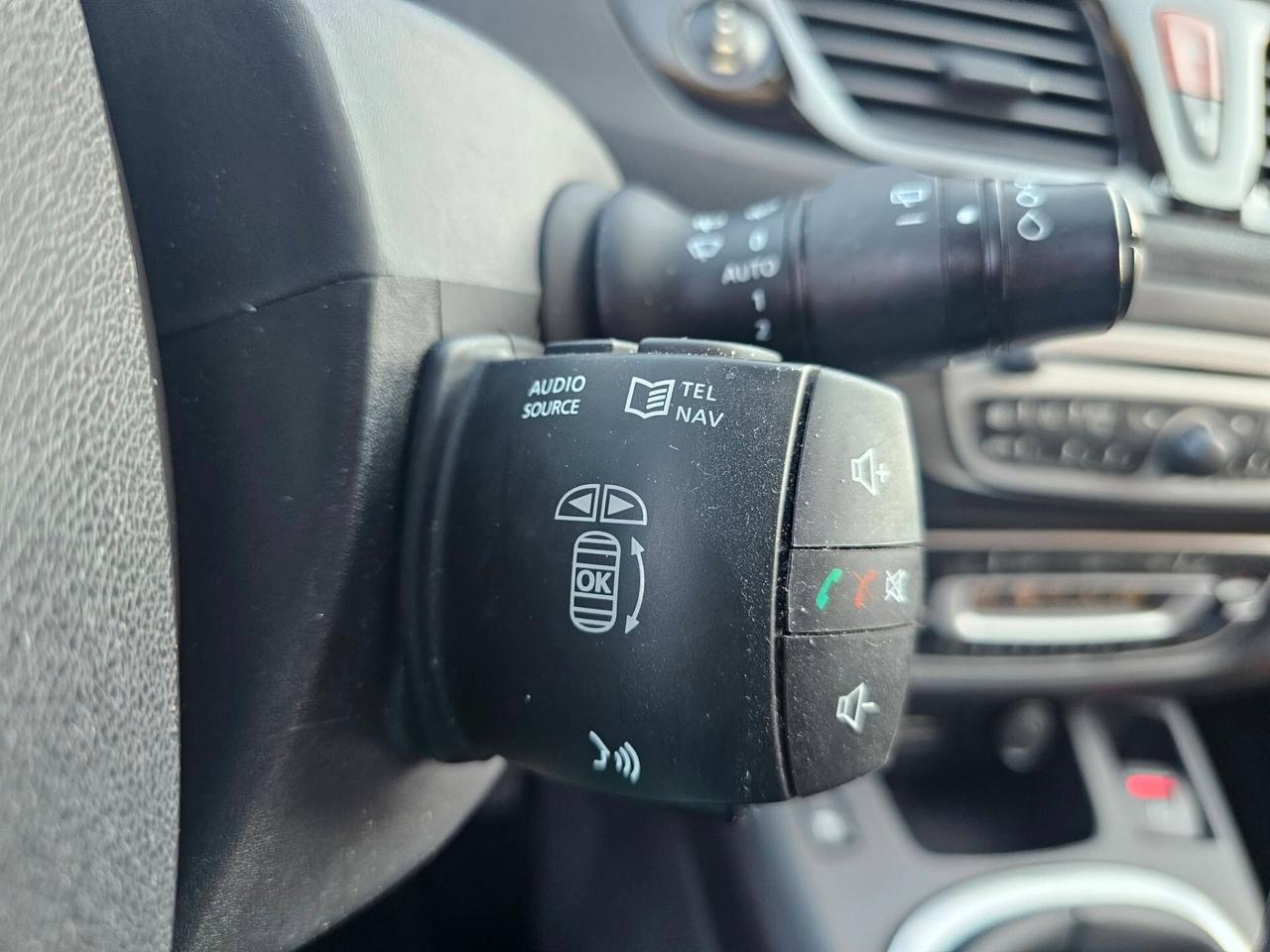 RENAULT SCENIC XMOD 1.6DCI 130CV LUXE
