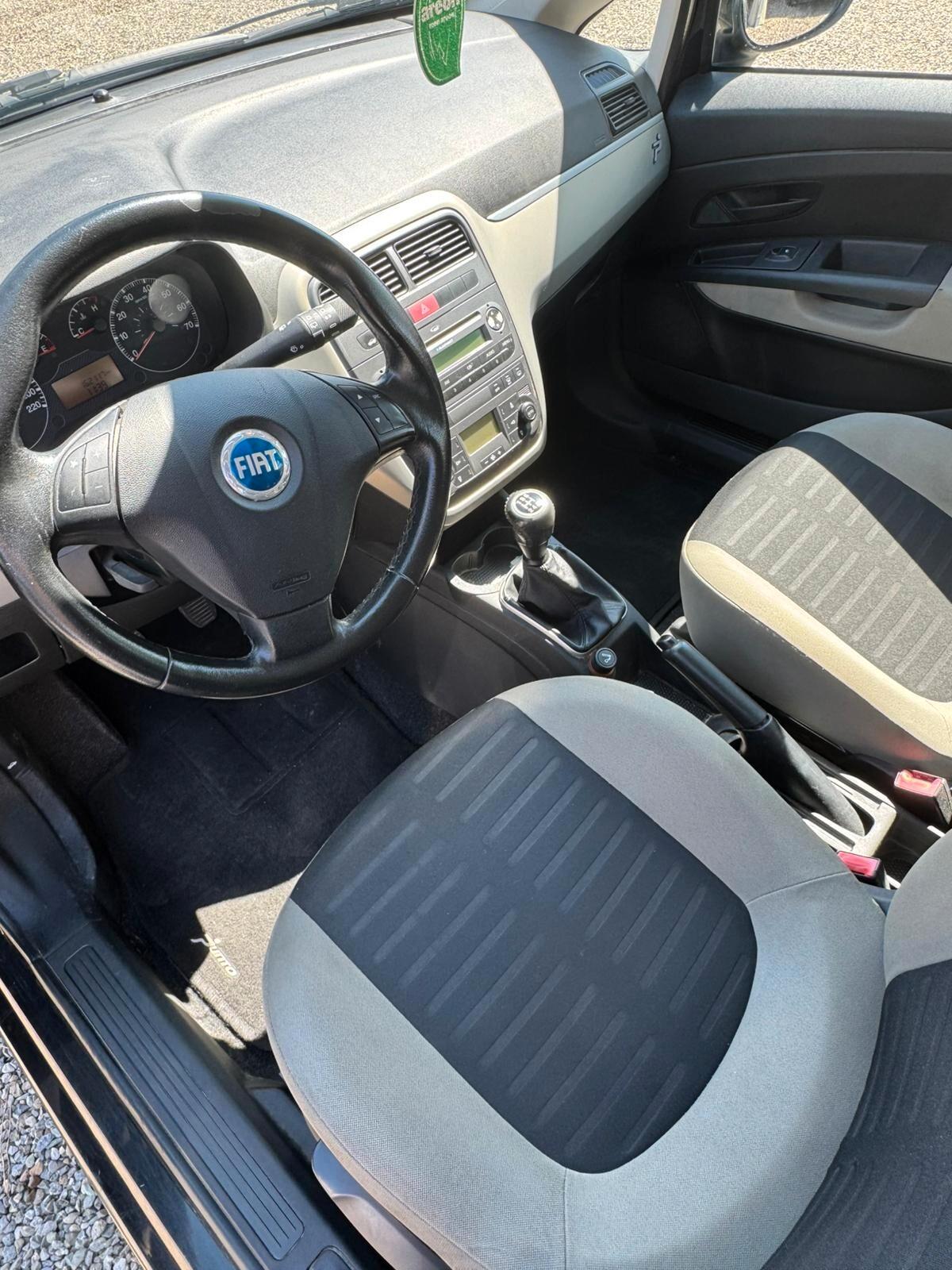 Fiat Grande Punto 1.3 MJT 75 CV 5 porte Dynamic