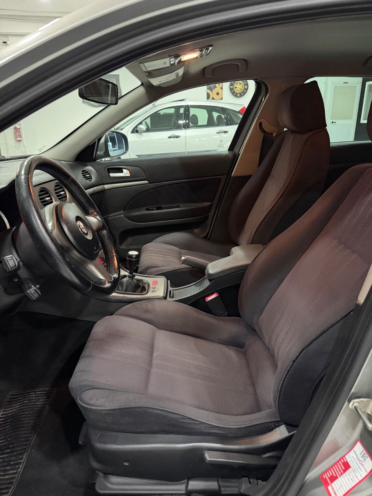 Alfa Romeo 159 JTDM PROGRESSION