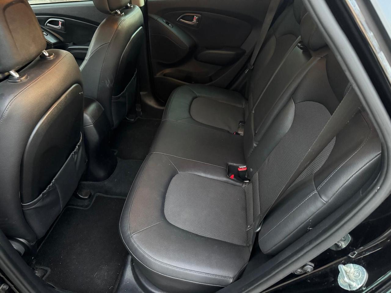Hyundai iX35 1.7 CRDi 2WD NEOPATEN GARANZIA 12 MESI