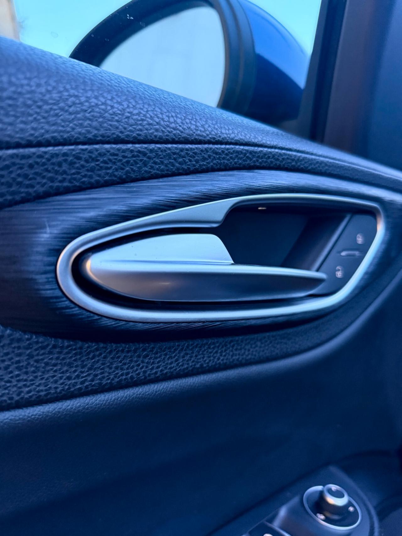 Alfa Romeo Giulia 2.2 Turbodiesel 136 CV AT8 Business NAVI,TELECAMERA,FARI FULL LED,BLUETOOTH,ANDROID AUTO