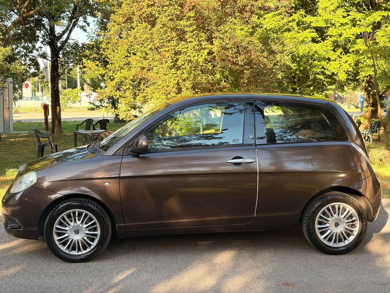 Lancia Ypsilon 1.2 Platino