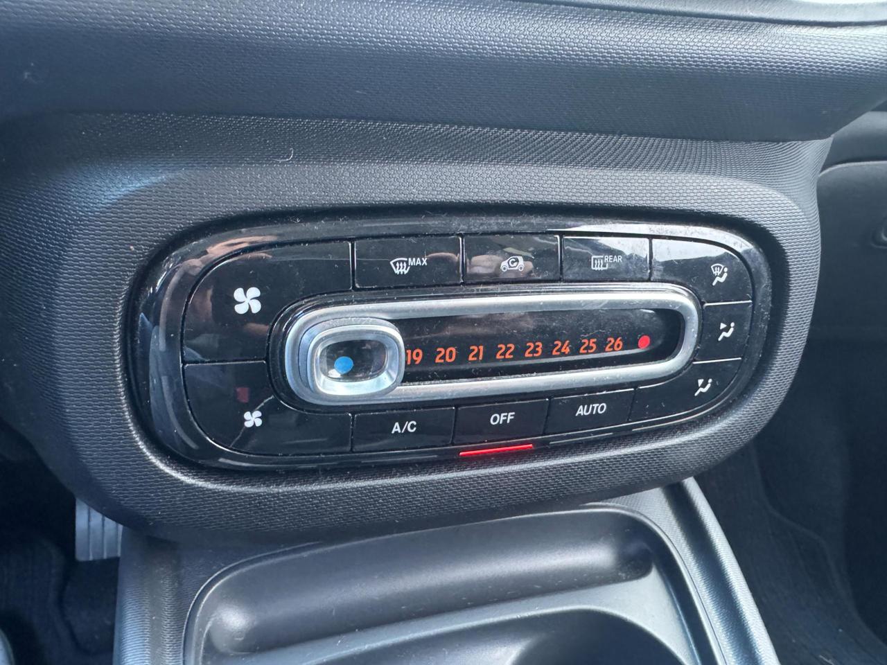 Smart forfour 1.0 Youngster 71cv twinamic **NEOPATENTATI**