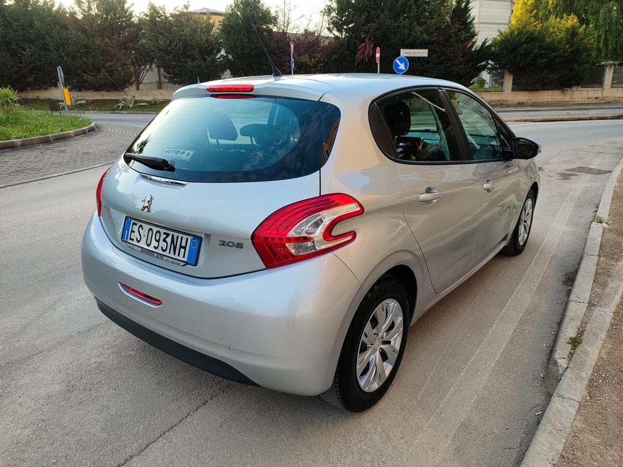 Peugeot 208 1.4 HDi 68 CV!!