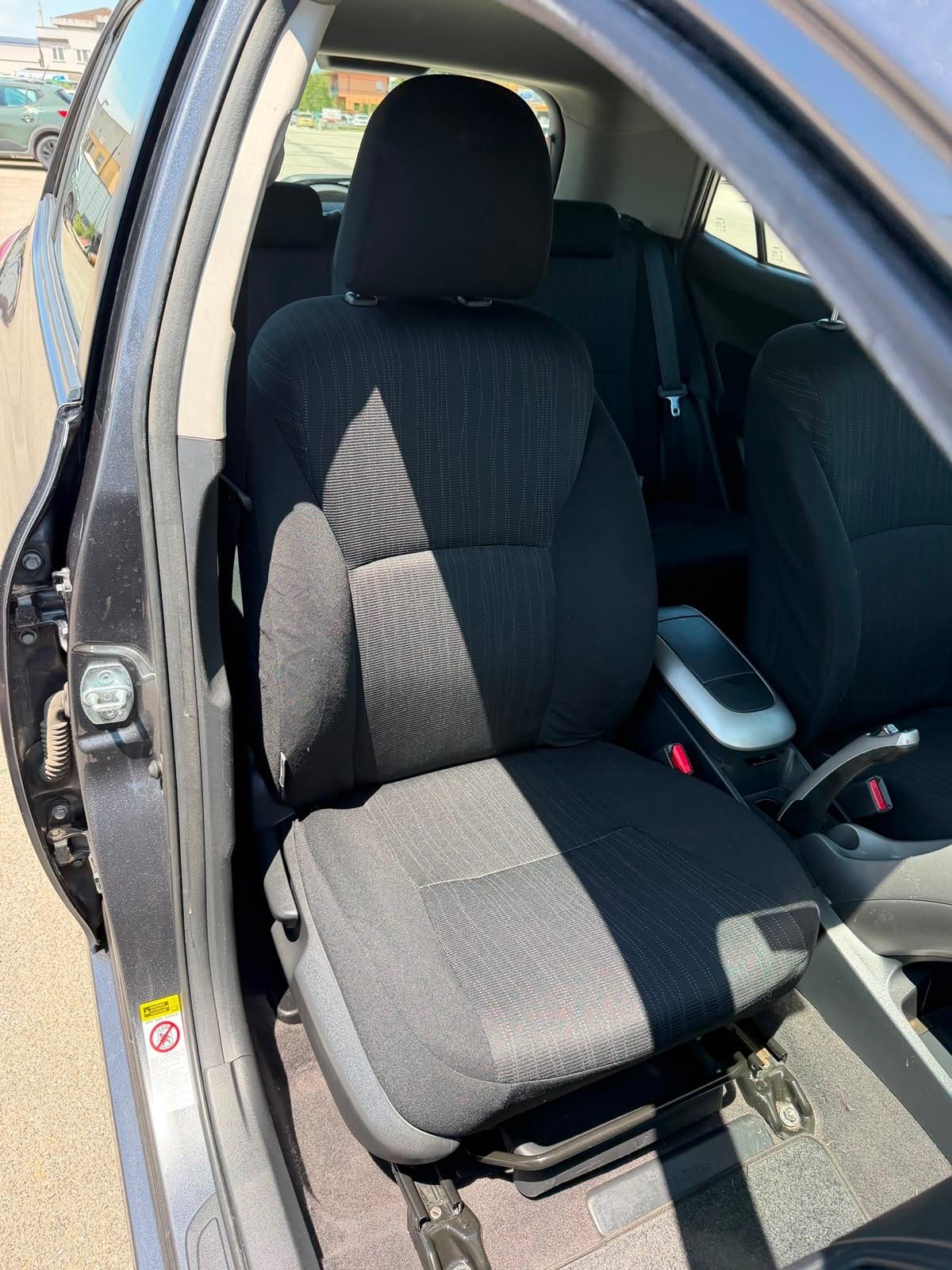 Toyota Auris D-4D Sol