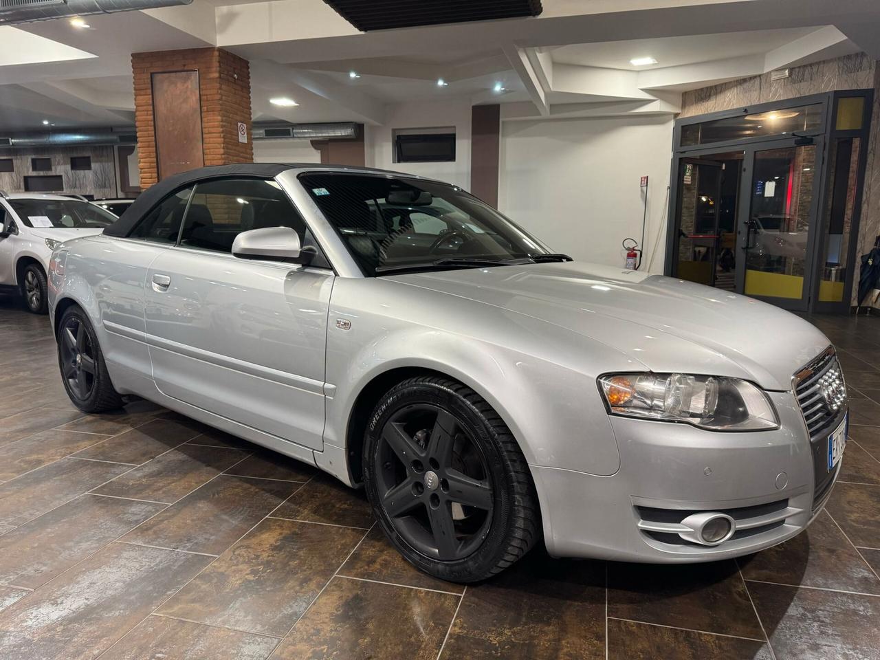 Audi A4 Cabriolet 2.5 V6 TDI cat