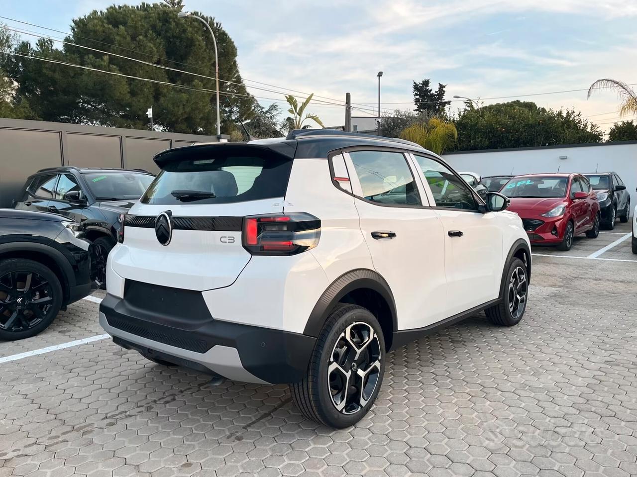 Nuova Citroen C3 100cv S&S Plus Kmo Italiano