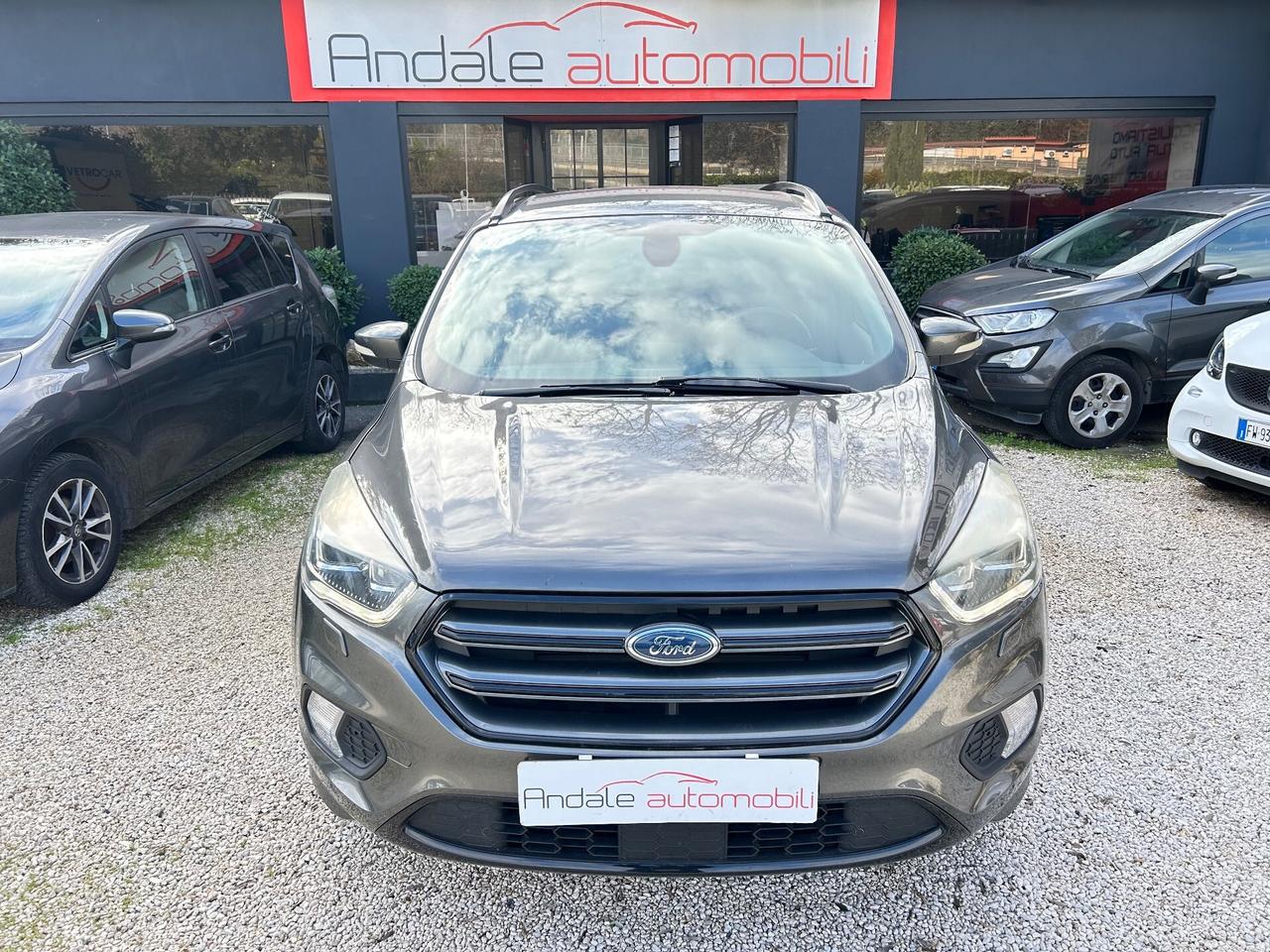 Ford Kuga 2.0 TDCI 4WD Powershift ST-Line FULL