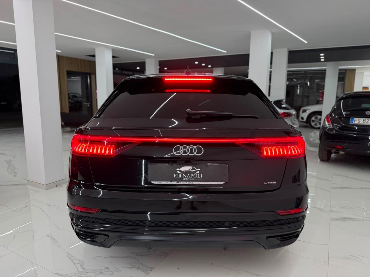 Audi Q8 50 TDI 286 CV quattro Sline
