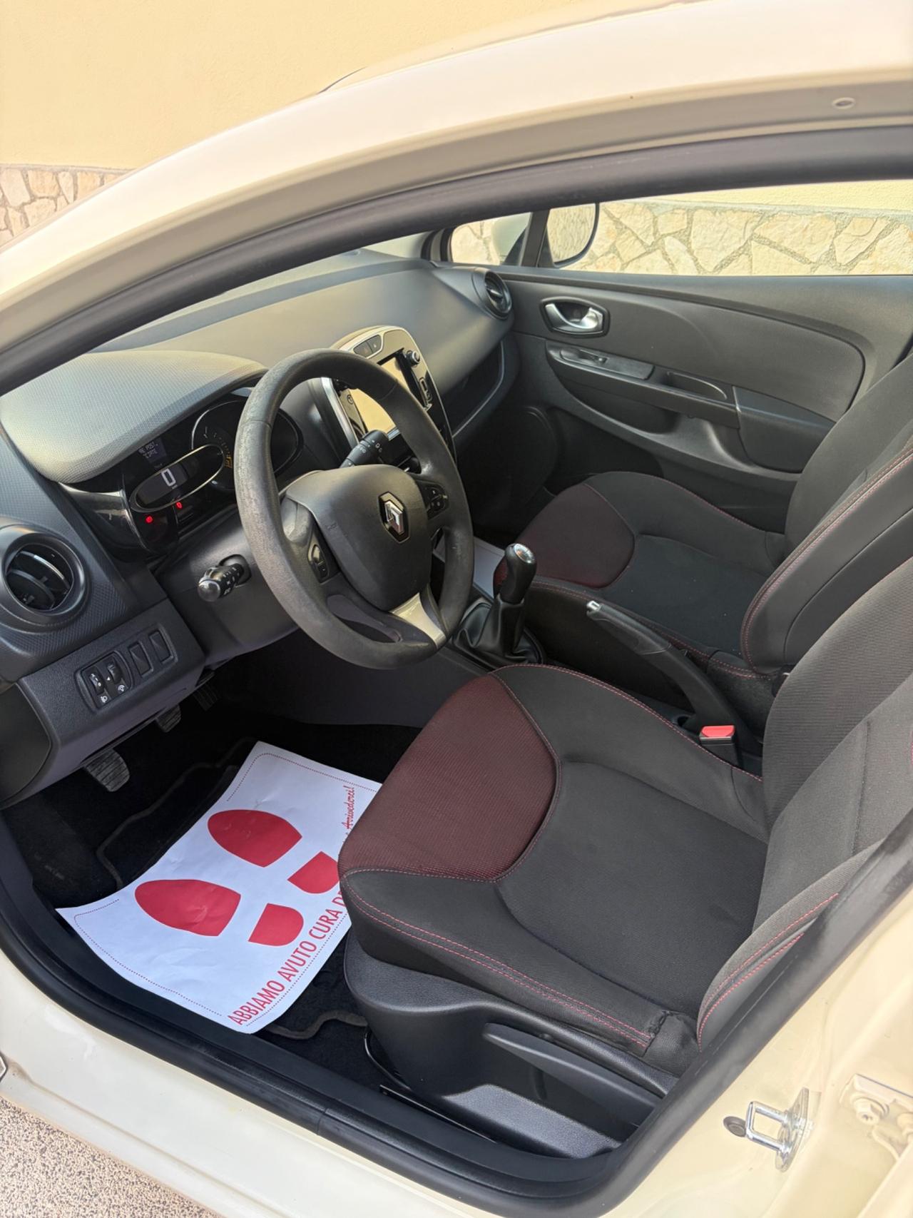 Renault Clio 1.2 75CV 5 porte