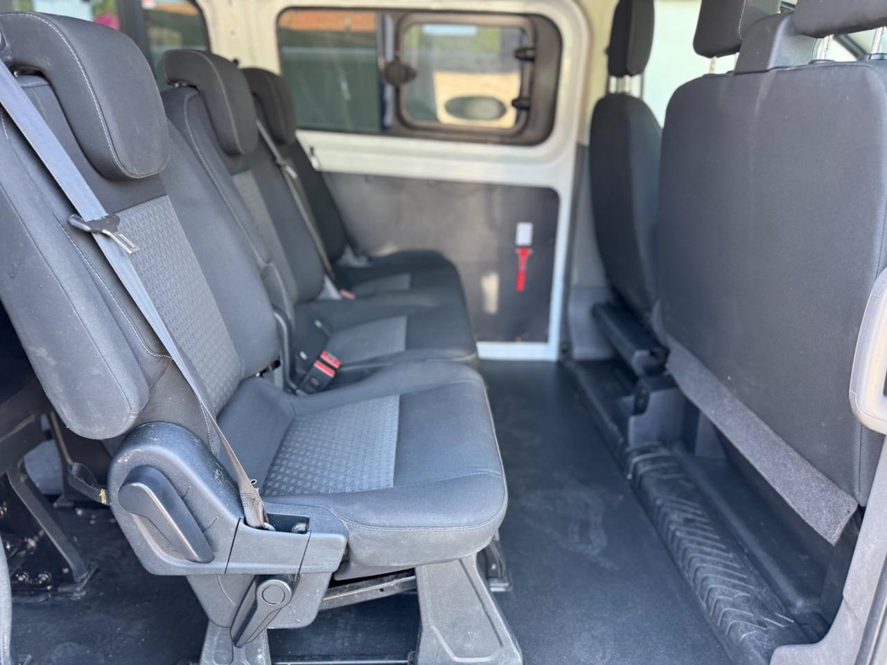 Ford Transit Custom Transit Custom 320 2.0 TDCi 130 PC Combi Trend