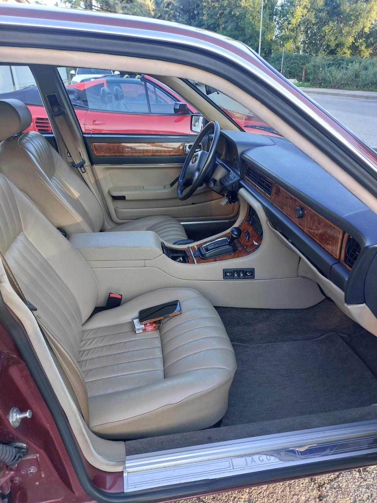 Jaguar XJ Sovereign 5.3 cat