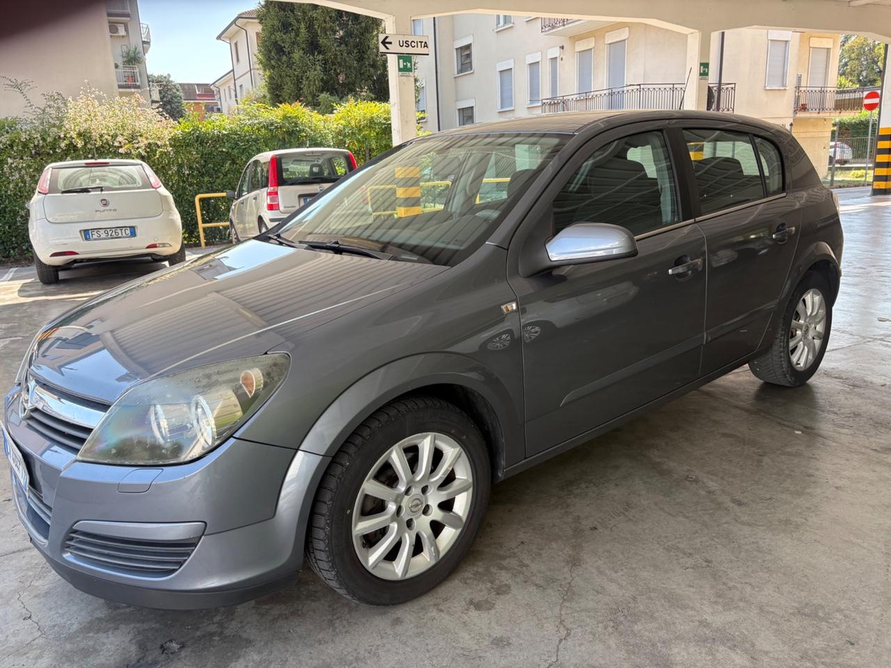 Opel Astra 1.7 CDTI berlina ok neo patentati