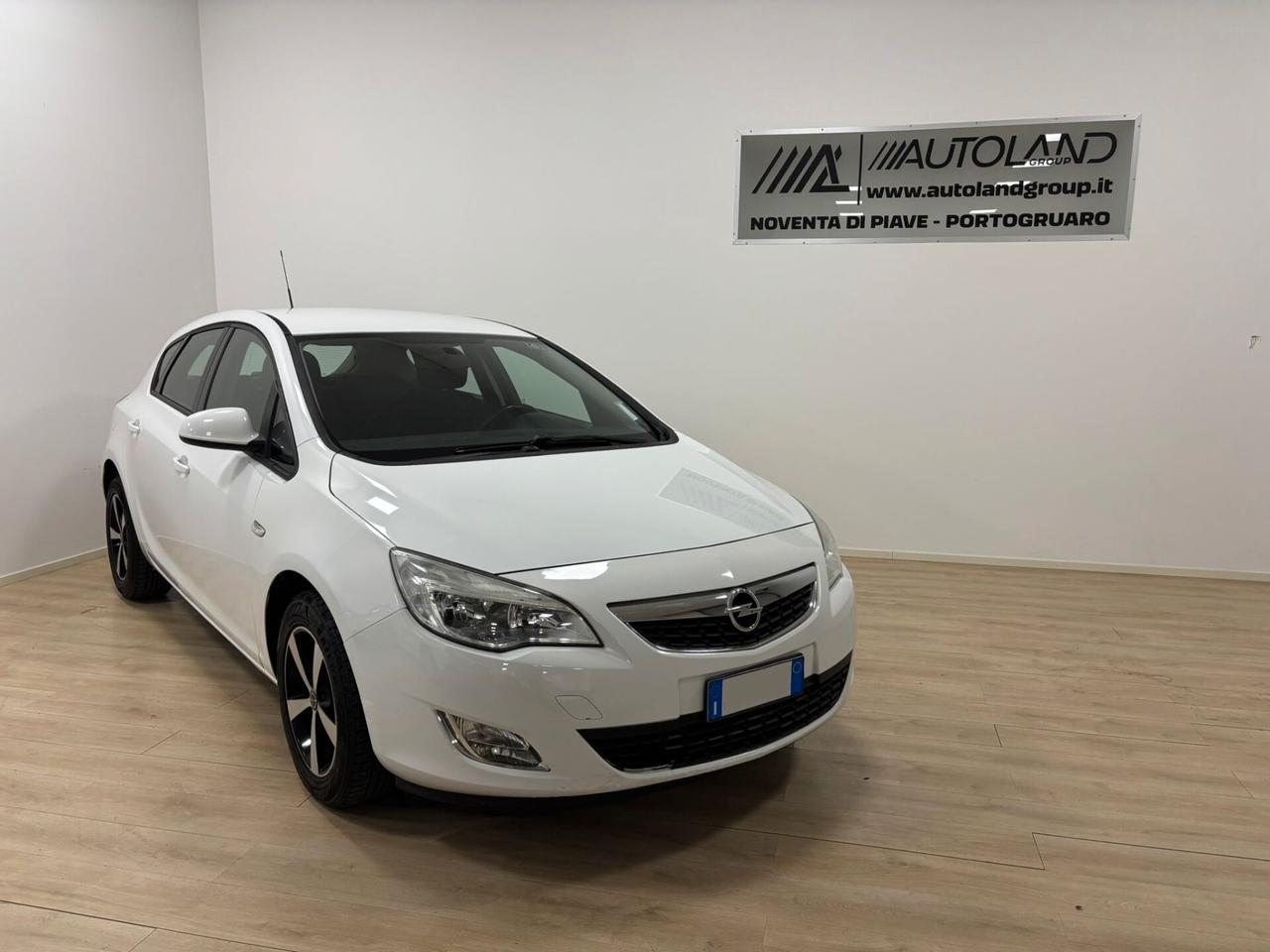 Opel Astra 1.4 Turbo 140CV 5 porte GPL