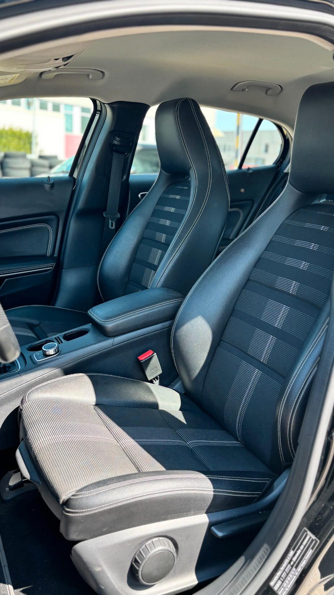 Mercedes-benz GLA 180 Premium