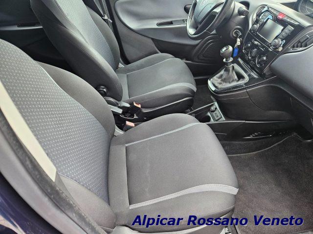 LANCIA Ypsilon 1.2 69 CV 5 porte GPL Ecochic Gold
