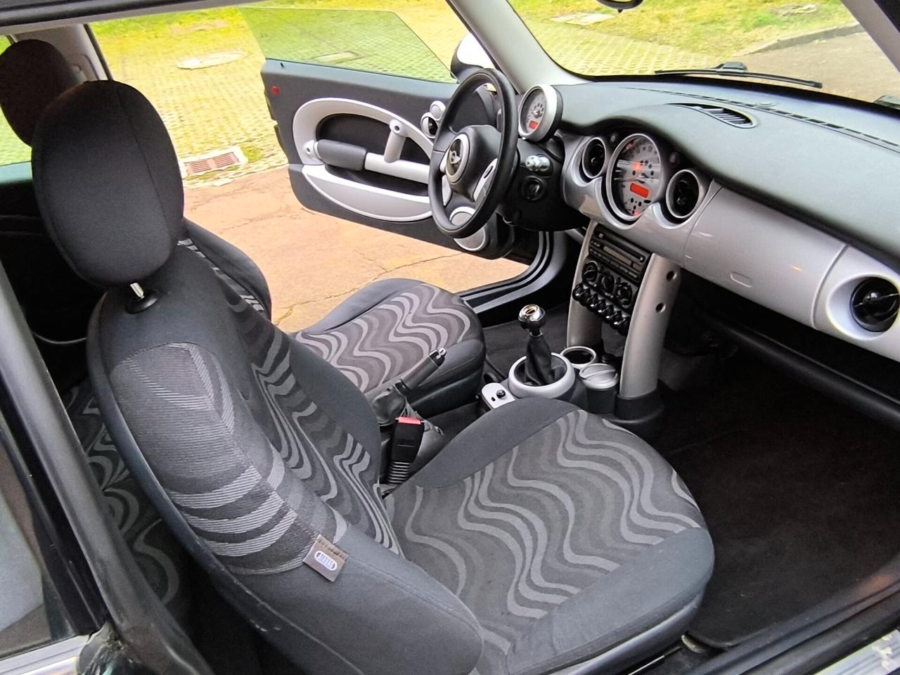 Mini 1.6 16V One de luxe