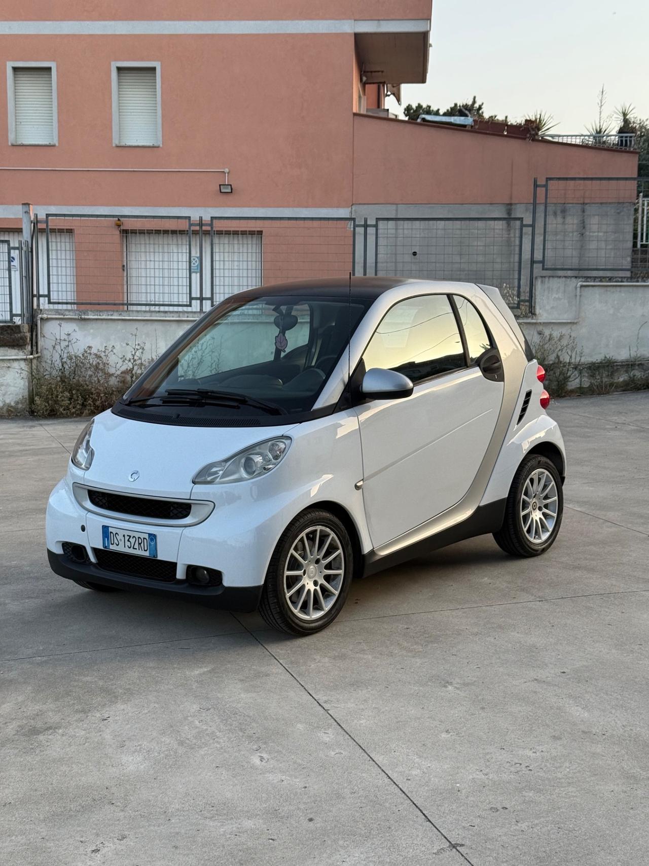 Smart ForTwo 1000 52 kW coupé passion