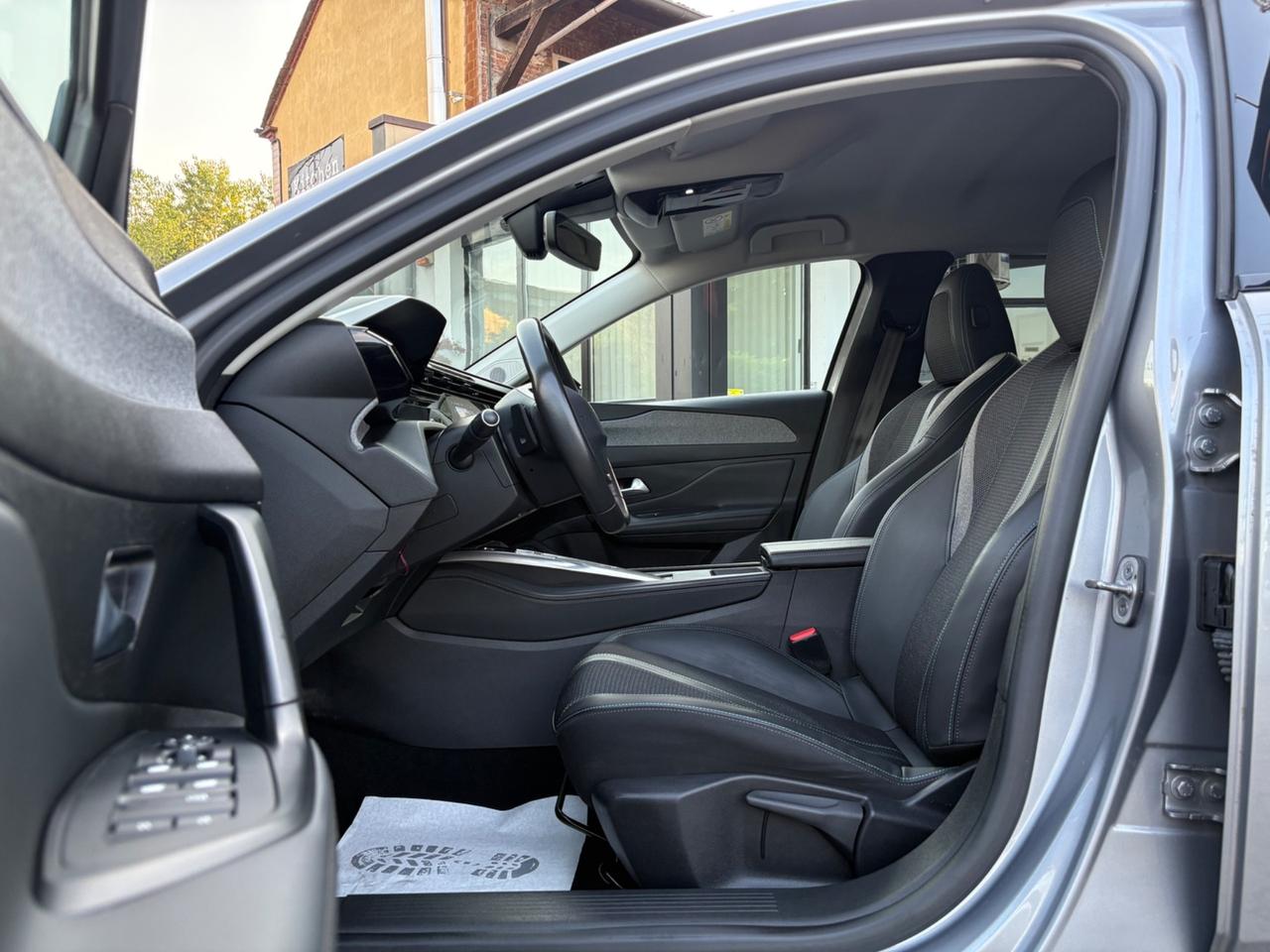 Peugeot 308 BlueHDi 130 S&S Allure Pack s