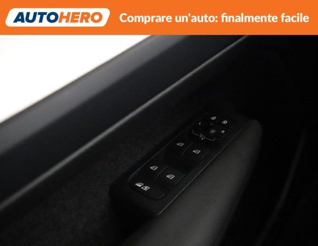 VOLVO XC40 B3 automatico Core