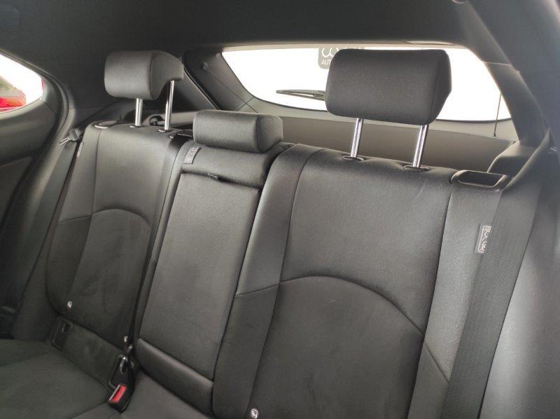 LEXUS UX - UX Hybrid Business