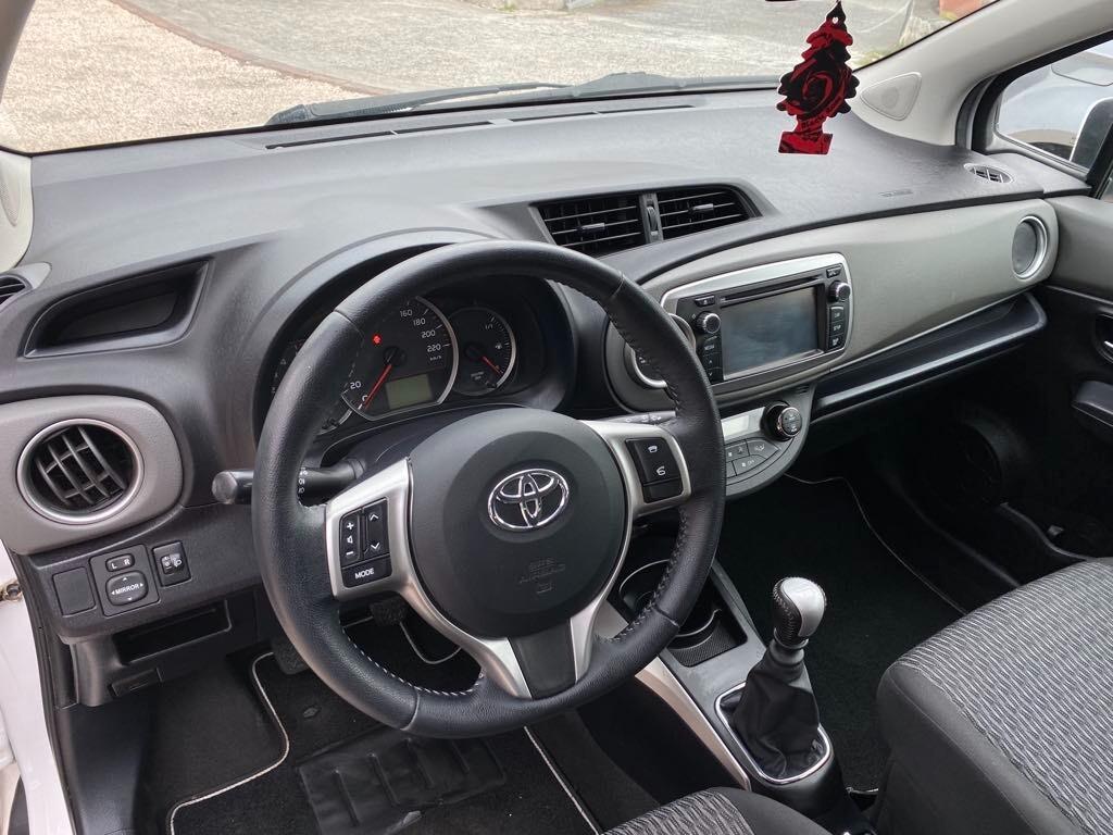 Toyota Yaris 1.4 D-4D 5 porte Lounge