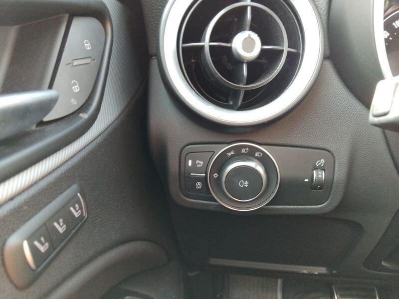 Alfa Romeo Stelvio 2023 2.2 t Veloce Q4 210cv auto