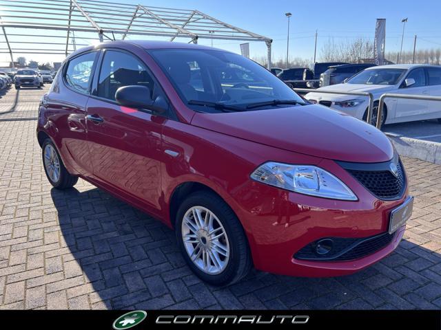 LANCIA Ypsilon 1.0 FireFly 5 porte S&S Hybrid Ecochic Silver