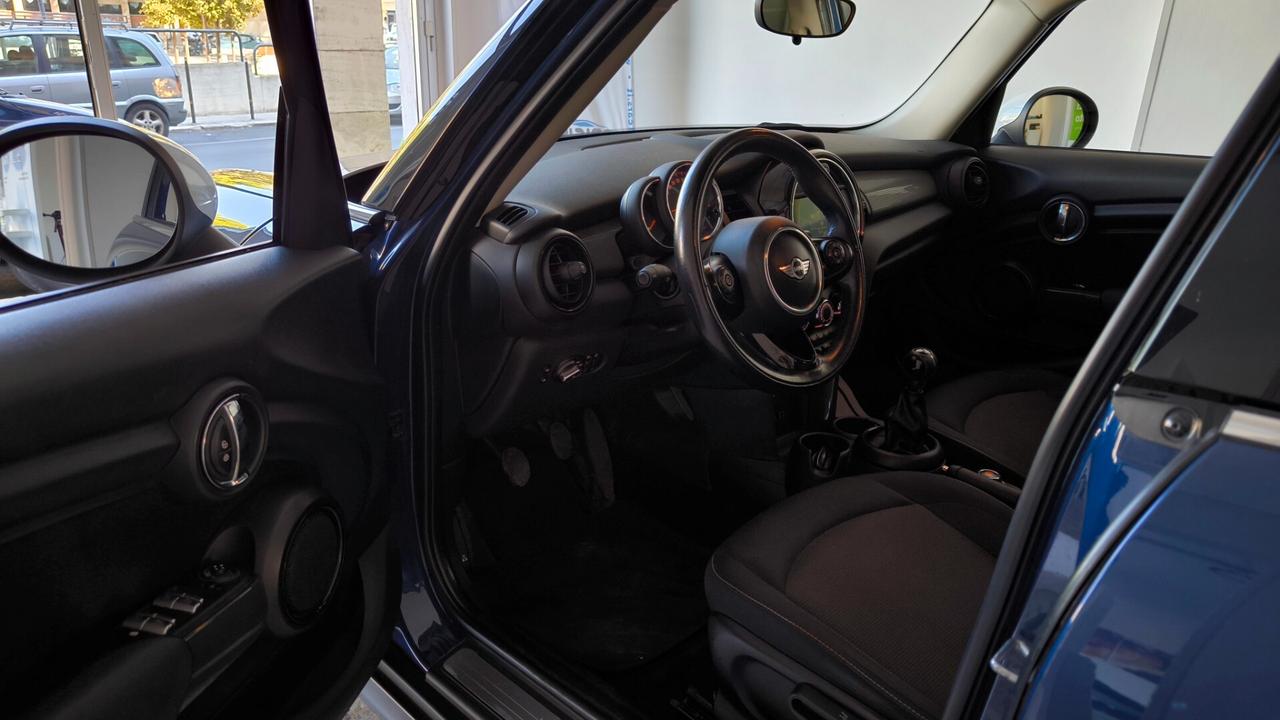 Mini 1.5 Cooper D Business 5 porte