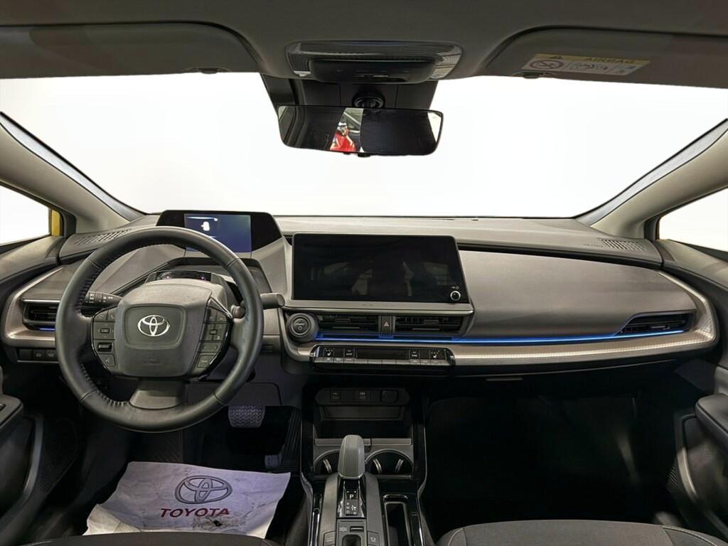 Toyota Prius 2.0 Plug-in Hybrid Lounge E-CVT