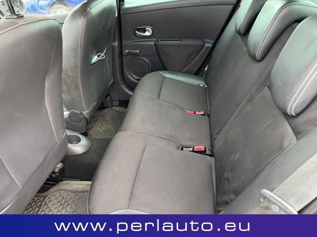 RENAULT Clio 1.2 16V 5 porte