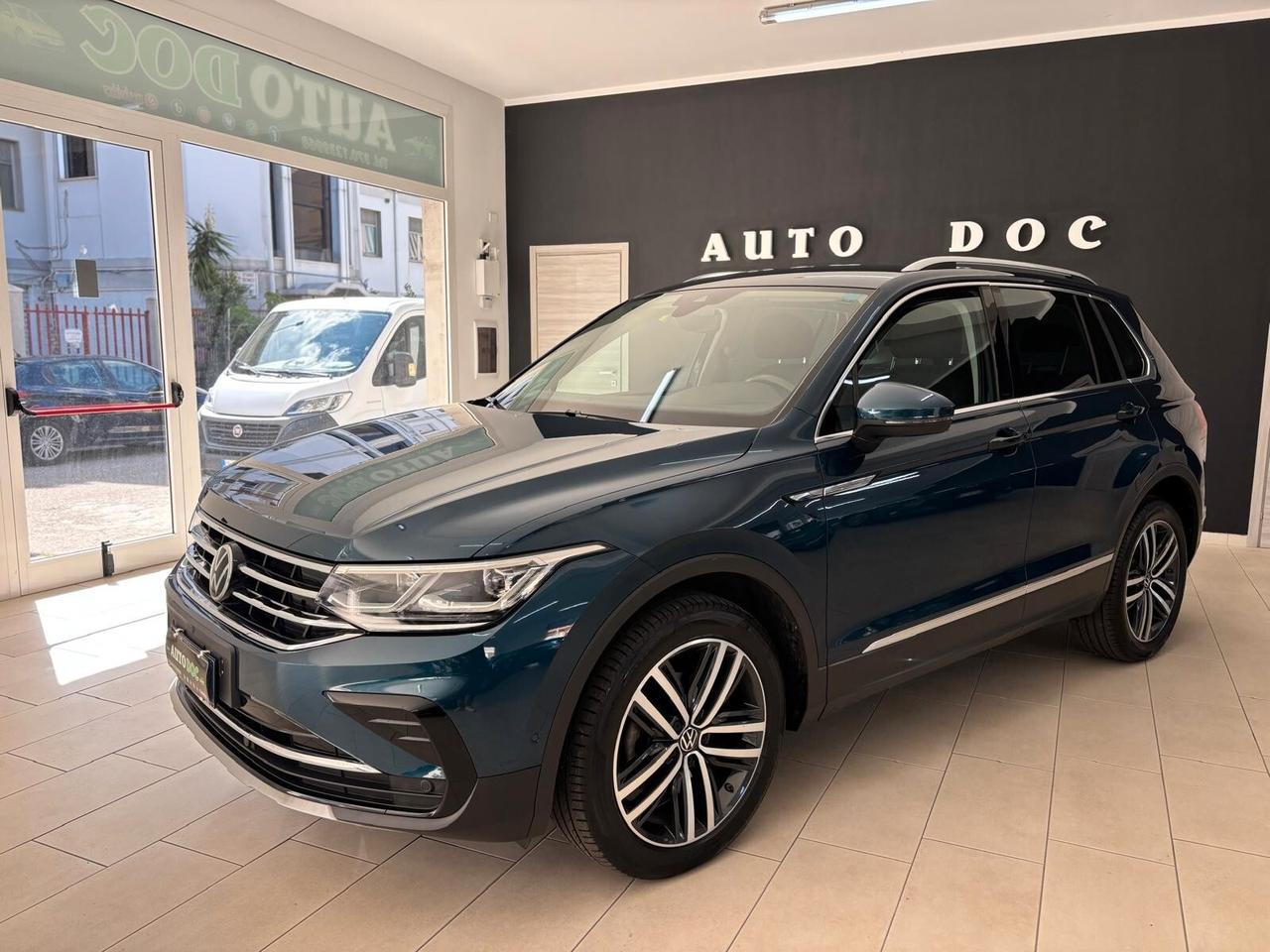 Volkswagen Tiguan 2.0 TDI 150 CV SCR DSG R-Line