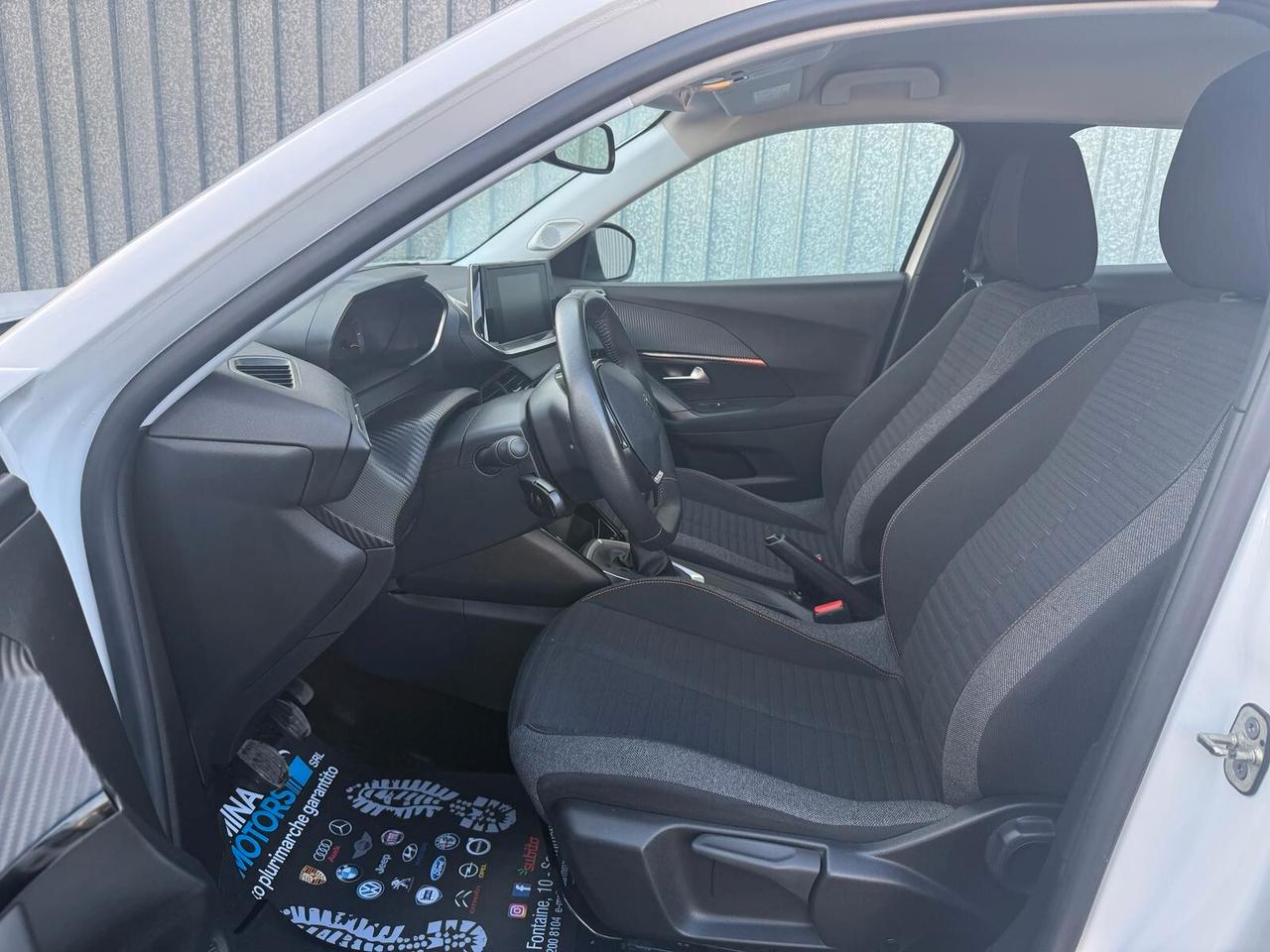 Peugeot 2008 DIESEL CAMERA NAVI
