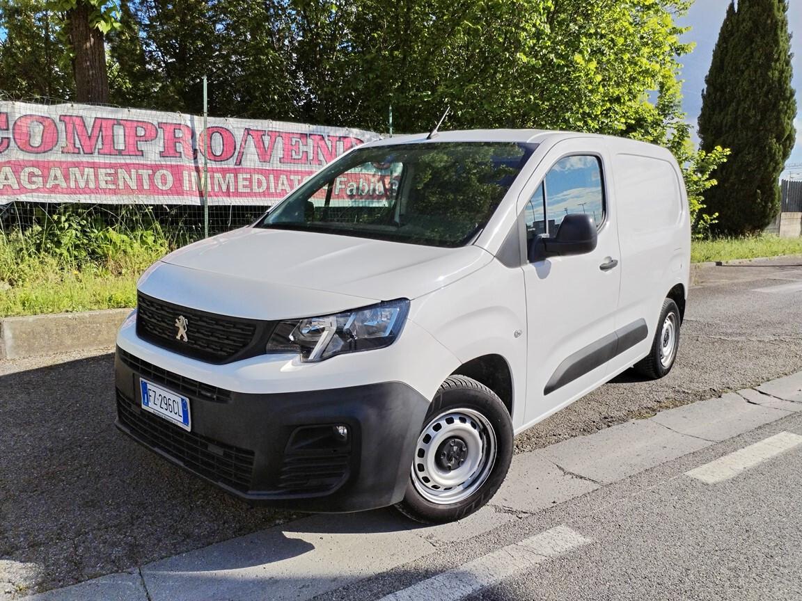 Peugeot Partner HDi 75 van 3 p prezzo iva 75000km