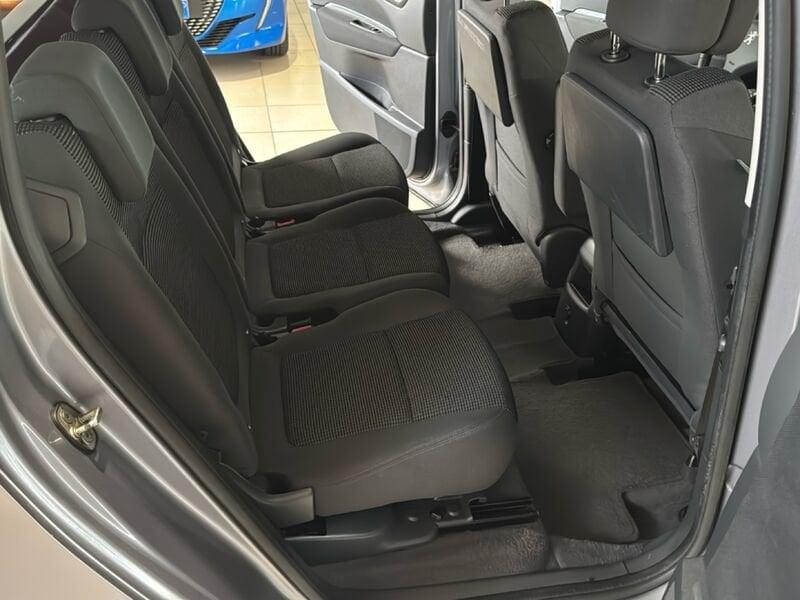 Peugeot 5008 1.6 8v HDi 115cv Allure FAP
