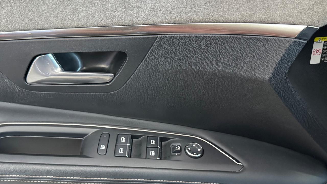 Peugeot 3008 BlueHDi 130 S&S EAT8 GT-Line-2021