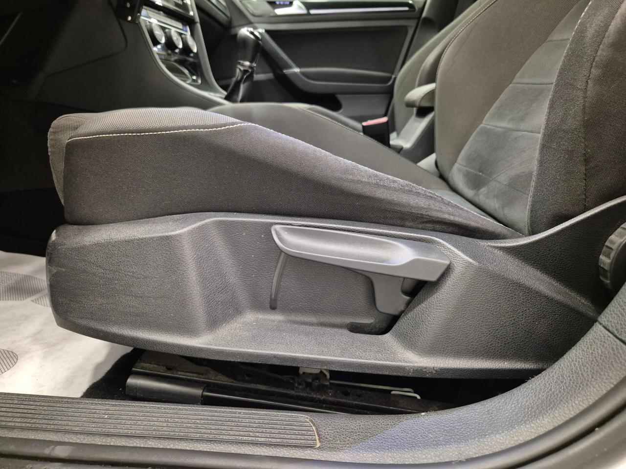 Volkswagen Golf 5p 1.4 tsi Comfortline 122cv - NEOPATENTATI - Cruise/Lim - Sens. Park.