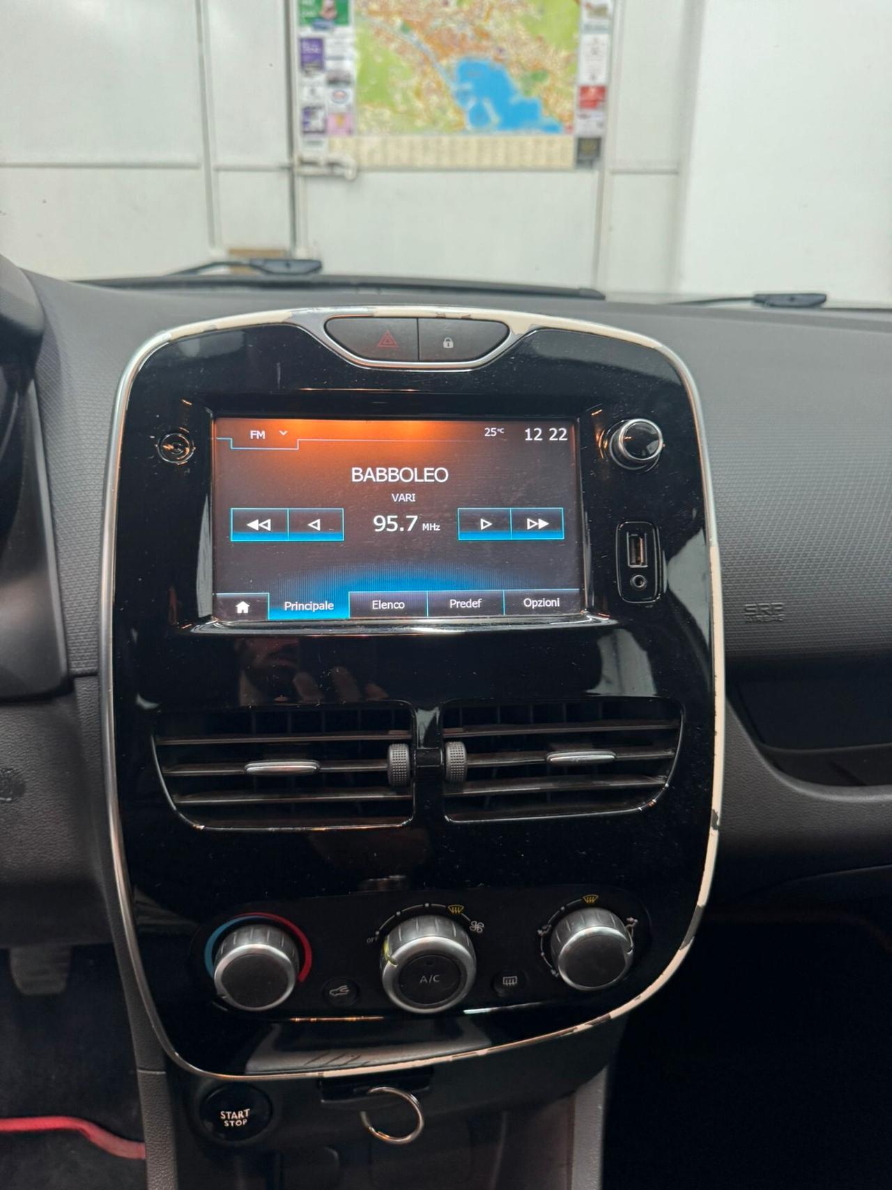 Renault Clio dCi 8V 75 CV Start&Stop 5 porte Energy Duel