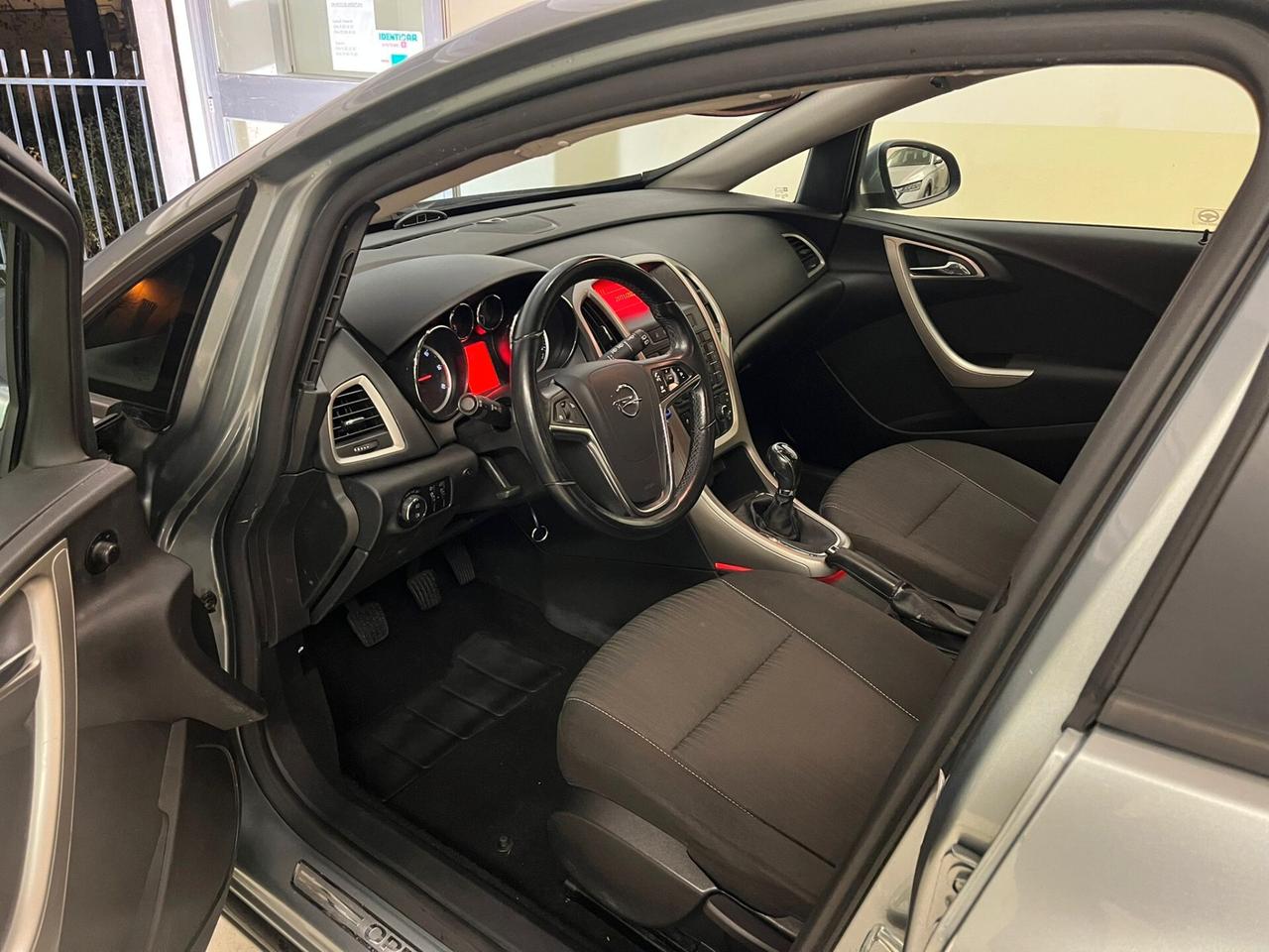 Opel Astra 1.7 CDTI 110CV 5 porte Cosmo