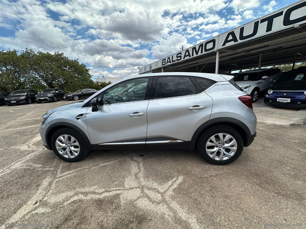 RENAULT Captur Hybrid E-Tech N1