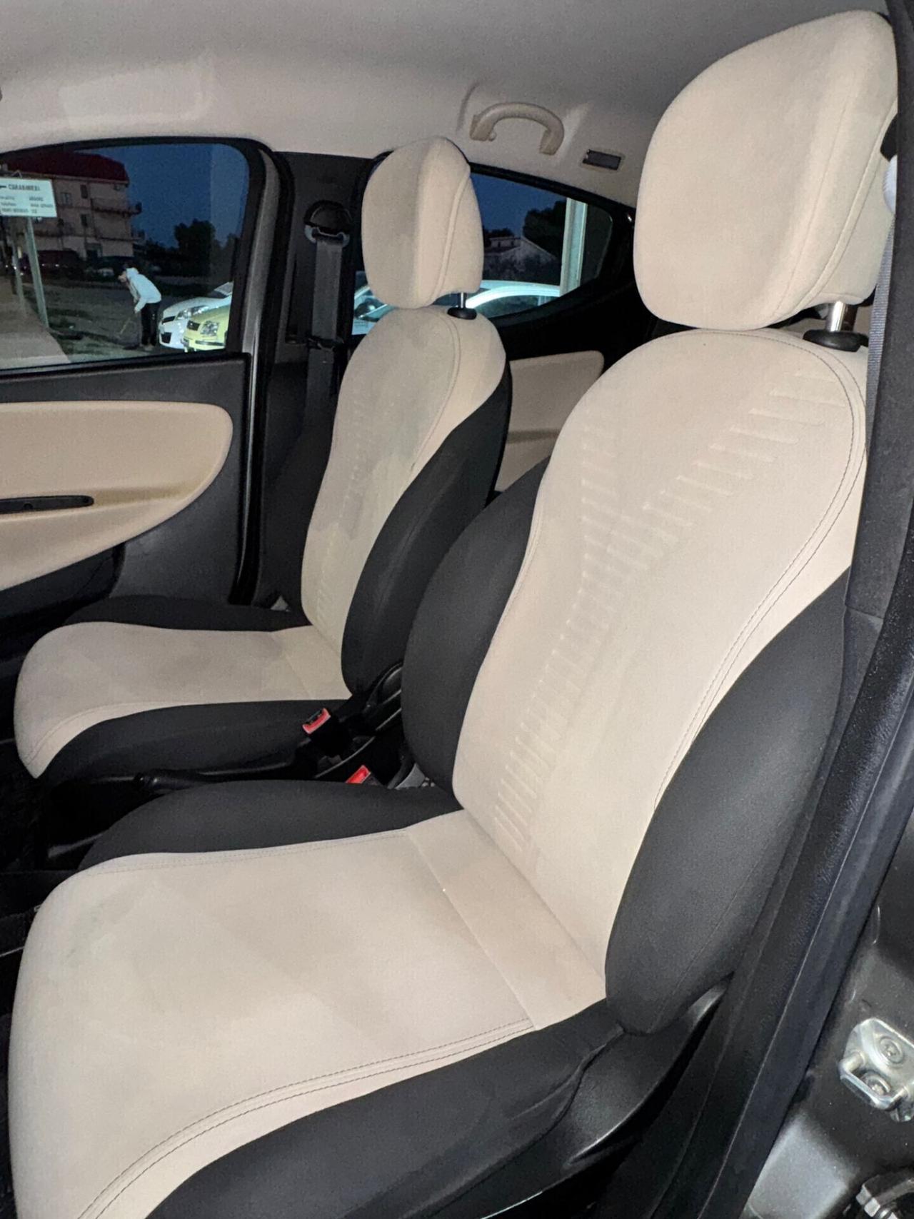 Lancia Ypsilon 1.3 MJT 16V 95 CV 5 porte S&S Platinum