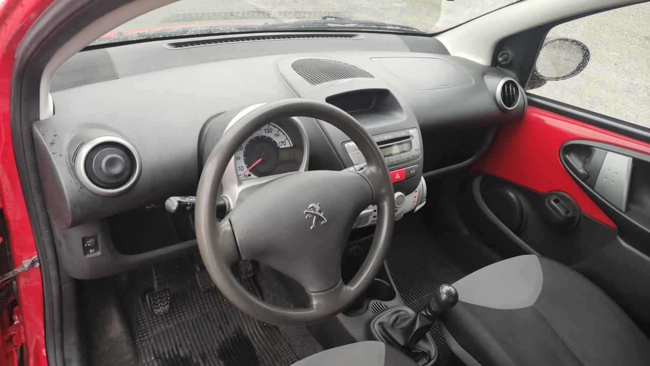 Peugeot 107 1.0 68CV 5p. NEOPATENTATI - 2012