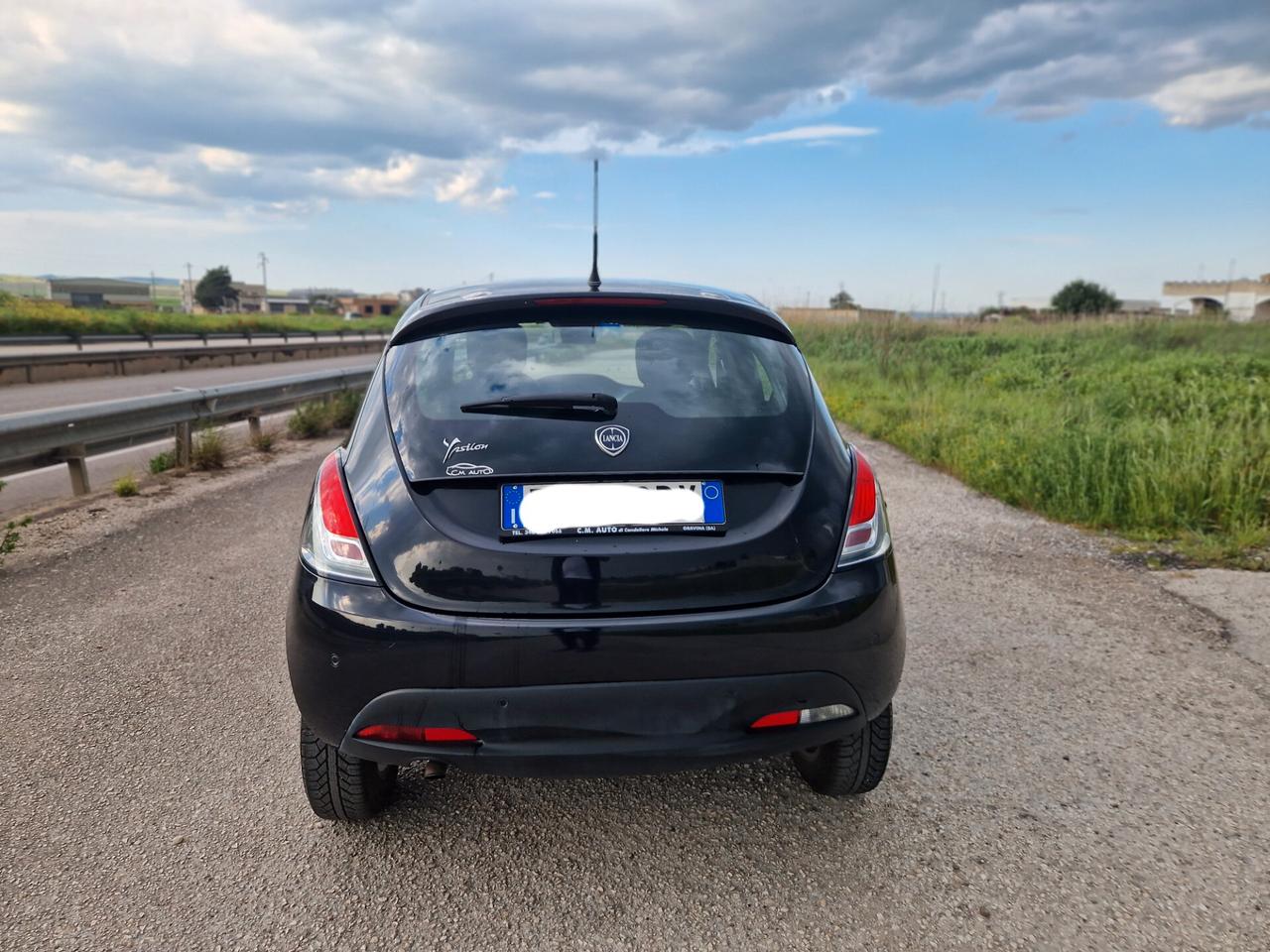 Lancia Ypsilon 0.9 TwinAir 85 CV 5 porte Metano Ecochic Gold
