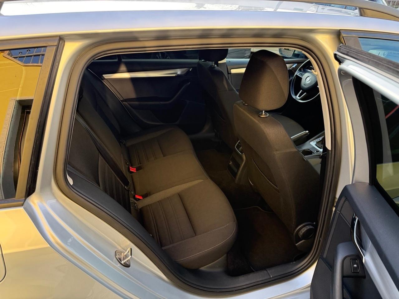 Skoda Octavia 1.6 TDI CR 115 CV DSG Wagon Executive